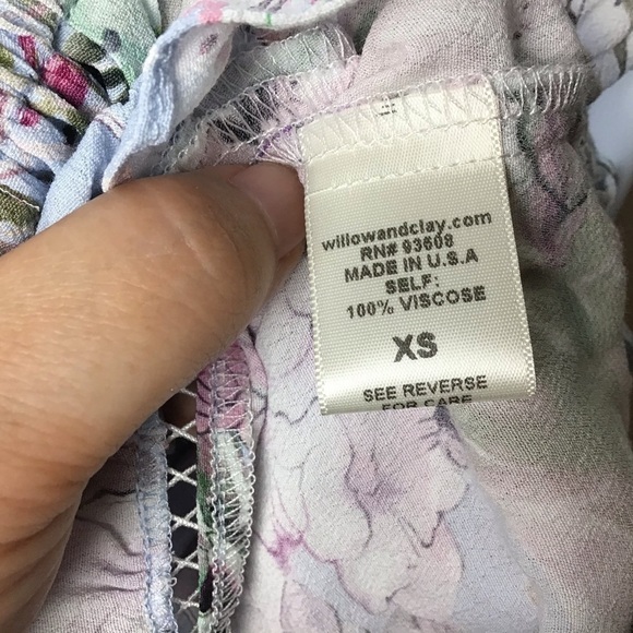 Willow & Clay Lilac Cold Shoulder Floral Romper - Picture 10 of 10